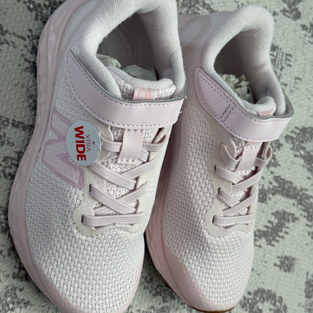New Balance arishi fresh foam v4 brand new sneakers XTRA WIDE SIZE 12